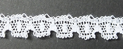 Fine English lace 7mm wide - white